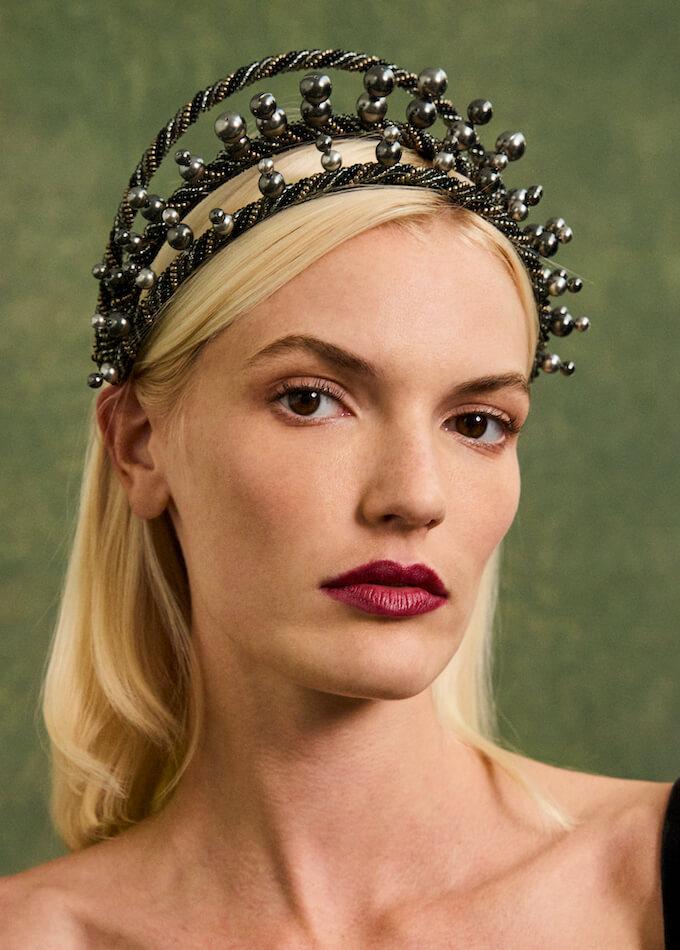 luxury headpiece with pearls